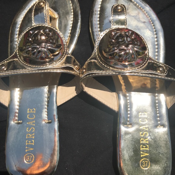 Versace “Pallazo” Gold Thong Sandals - Picture 4 of 5